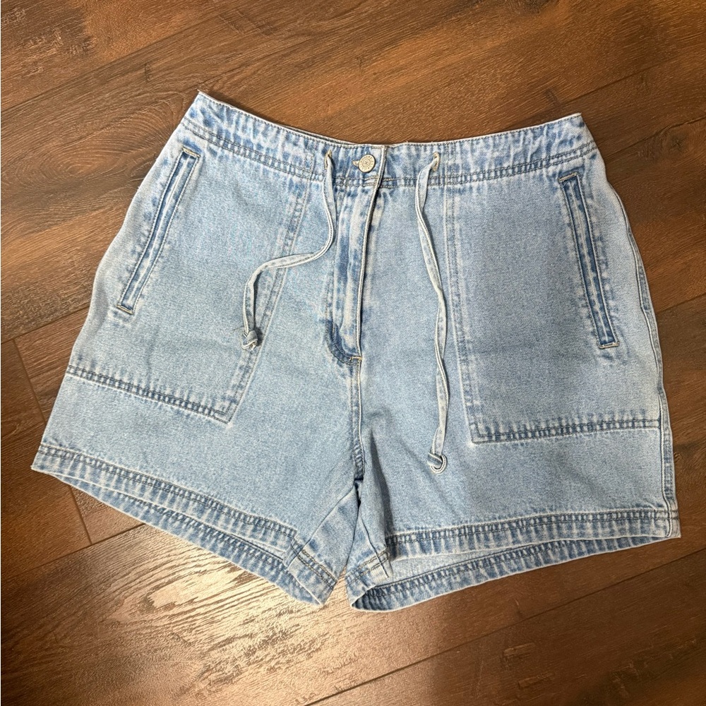 Vintage Bill Blass Light Blue Denim Jean Shorts 100% Cotton
